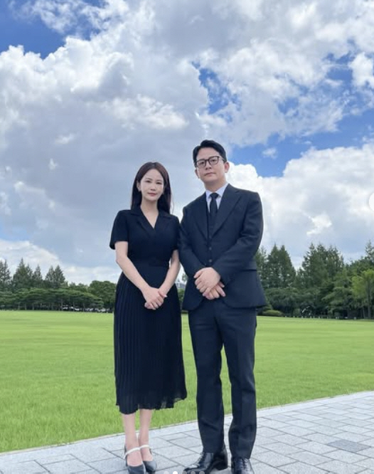 김준호♥김지민 "대한독립만세"..애국심 투철한 신혼부부 '현충원서 포착'
