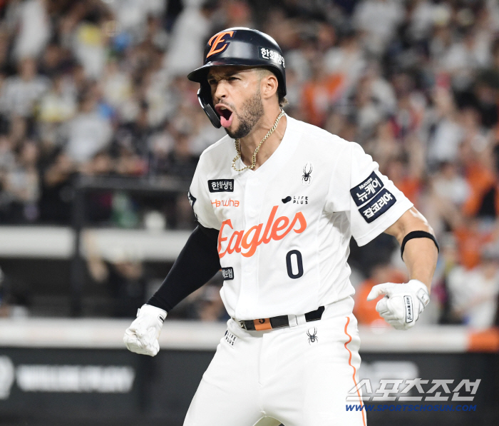 9회말 1점 차, 몬스터월을 넘겼다! 이런 복덩이 있나…