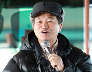 '새 박사' 윤무부, 3달 전 근황 전했는데..뇌경색 투병 끝 별세