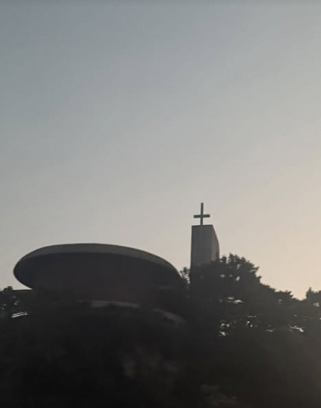 킴 카다시안, 한국 관광 제대로 하네..'광복절 태극기'까지 올렸다