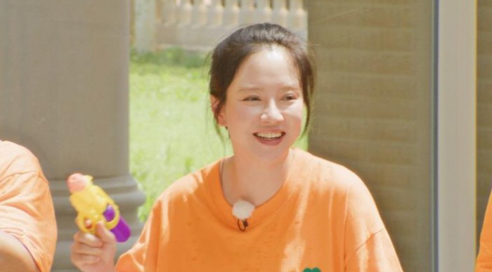 '송지효 '런닝맨' 녹화 중 '1박 2일 '외쳤다…'깡깡대모' 인증
