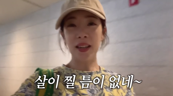 '44세 임신' 박은영, 지쳐 누운 사연…"5일 째 물놀이. 살찔 틈 없…
