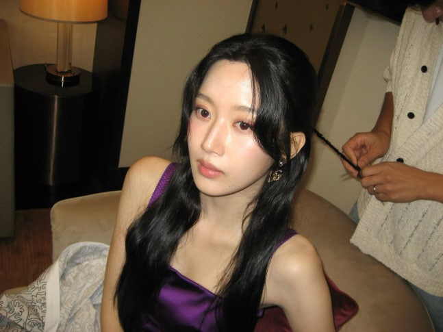 [SCin스타] 문가영, 보라빛 드레스 자태 ‘여신 강림’…팬심 올킬