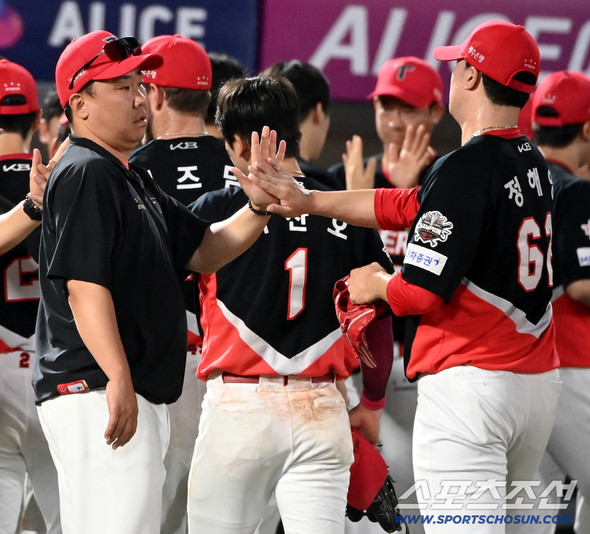 'KIA 특단의 조치' ERA 7.71 클로저 1군 엔트리 말소, 왜?……