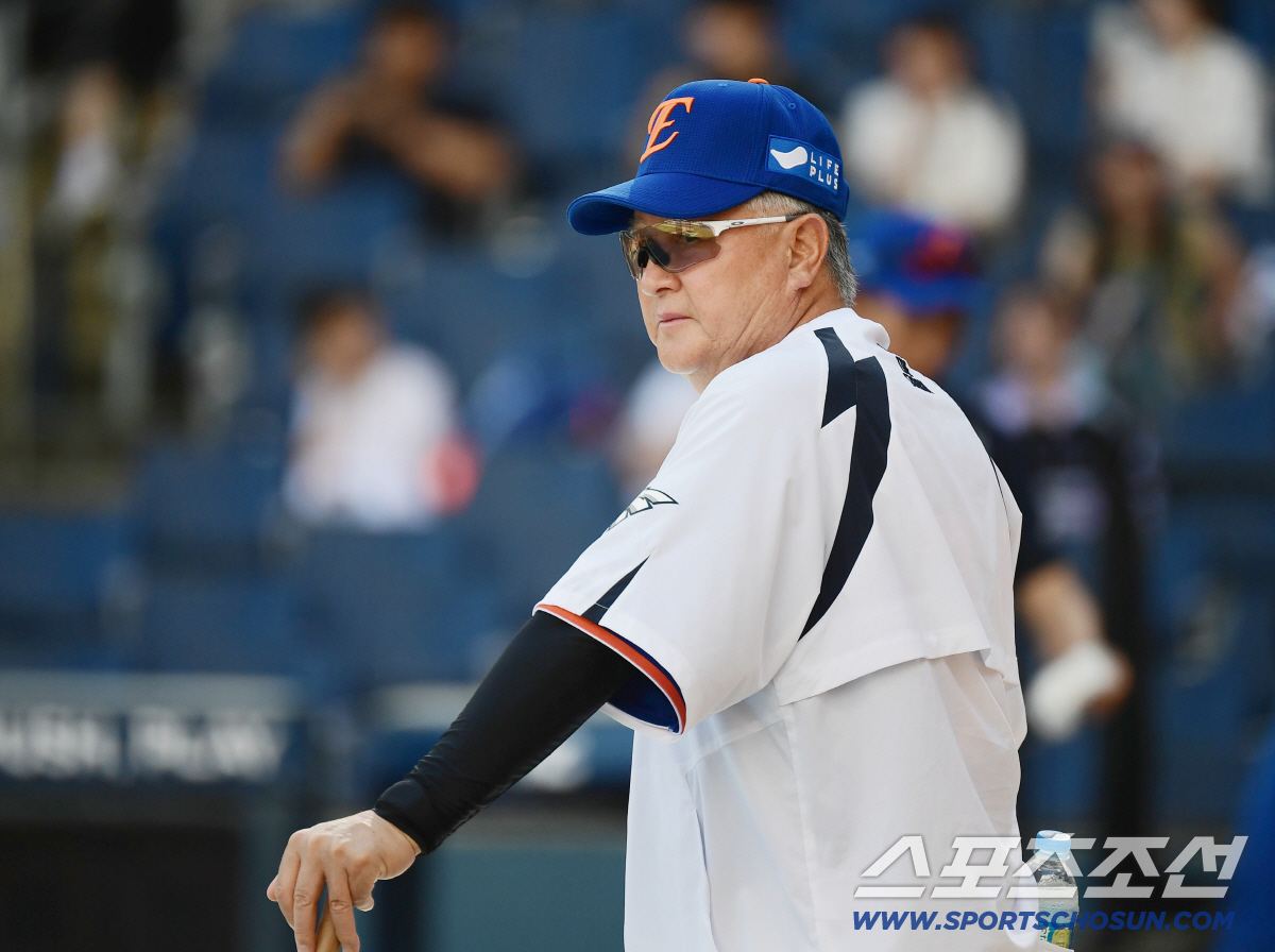 "어제 일은 우리 잘못…한화 야구는 정정당당하게" 벤클 지켜본 '67세'…
