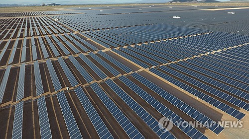 [특징주] 태양광株, 트럼프발 우려 완화에 장초반 강세
