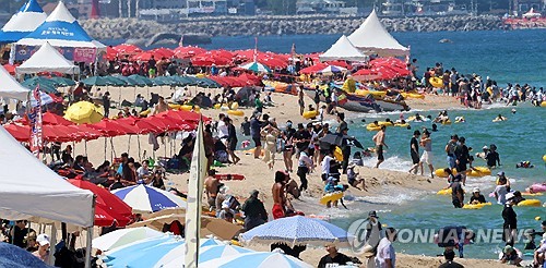 강릉시 해수욕장 폐장…올해 피서객 20.8% 증가