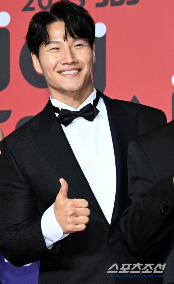 "저 장가갑니다!" 49세 김종국 직접 결혼 발표 '데뷔 30주년 겹경사…