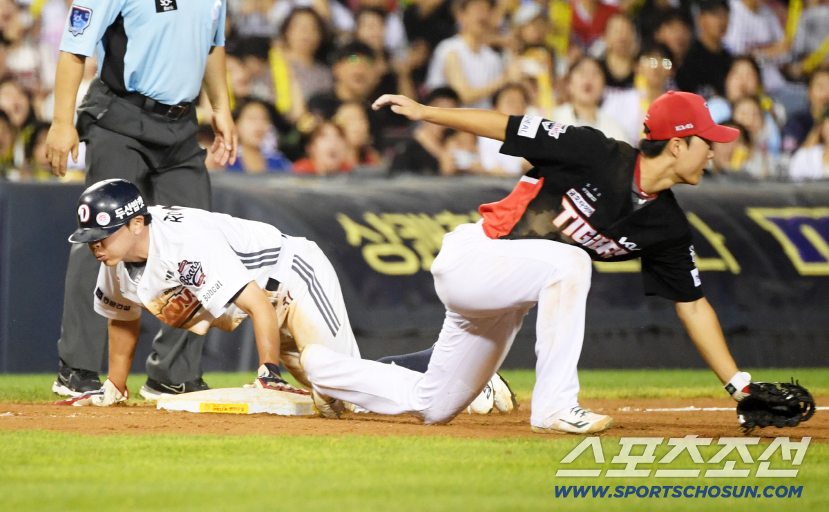 FA 반쪽이 시대 '하향평준화' 5위 경쟁, 재미 아닌 재난 상황...1…
