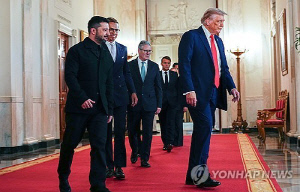 '우크라 종전' 논의 백악관 다자회담 종료…집무실서 2차회담도
