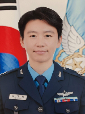 '포니정 영리더상'에 정다정 소령·김병훈 에이피알 대표