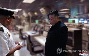 김정은, 李대통령 화해 손짓에 '핵무력 강화'로 대답