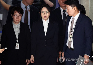 검찰, '허위경력 교원임용' 김건희 불기소…