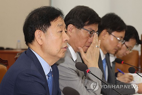 구윤철, 대주주 양도세 기준 논란에 "심사숙고 중"