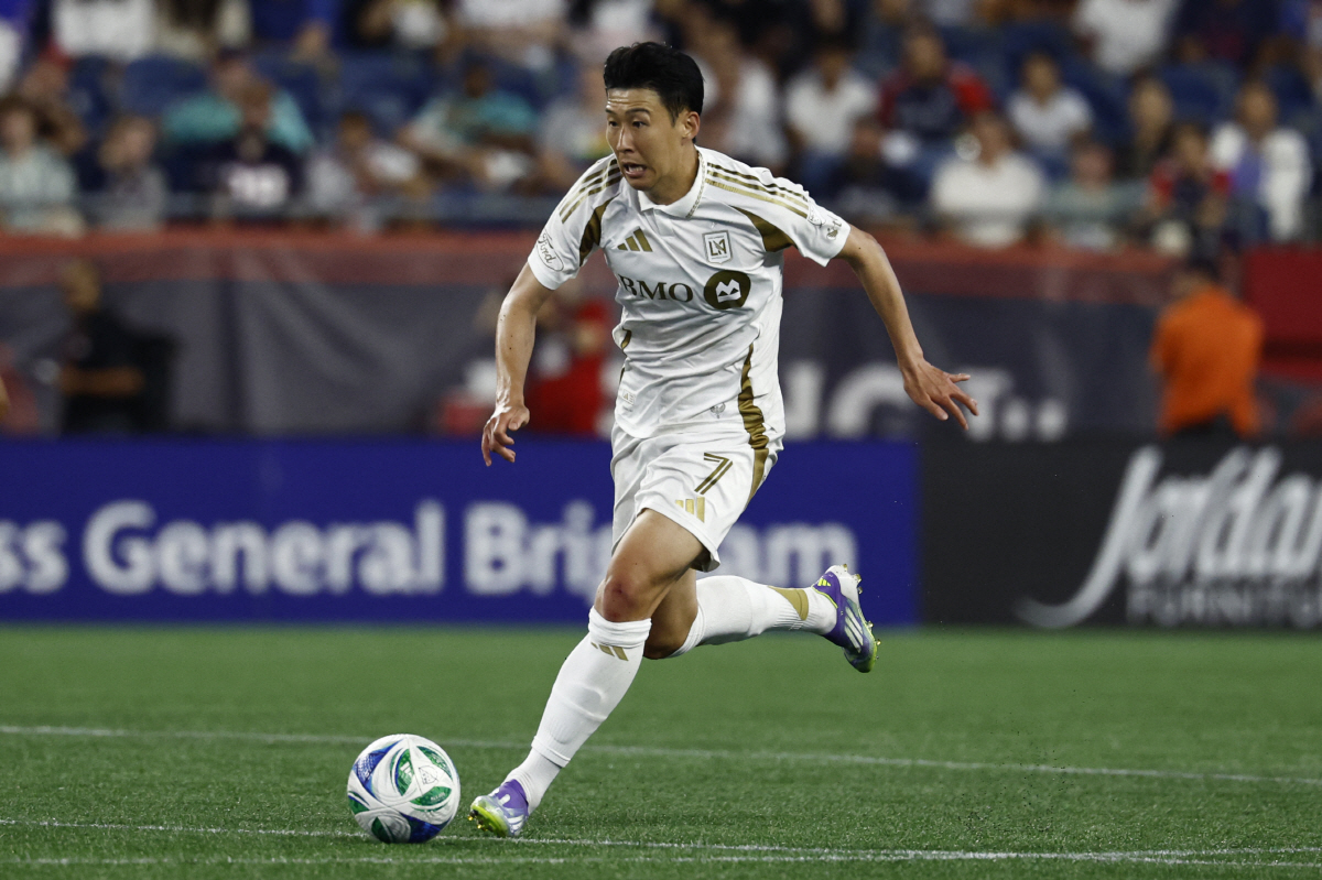 "이제 벌어볼까?" 시동 걸린 미국 '손흥민 마케팅'…MLS 데뷔전 공 …