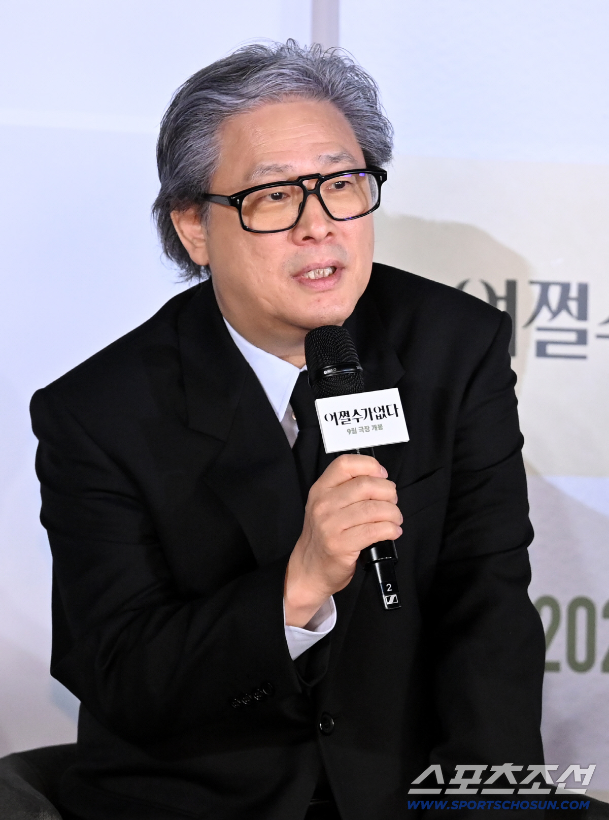 '어쩔수가없다' 박찬욱 감독, 미국작가조합 제명에 "활동 제약 없을 것"