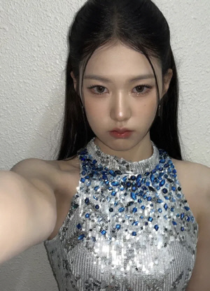 [공식] 이즈나 윤지윤, 활동중단 6개월만 팀 탈퇴 