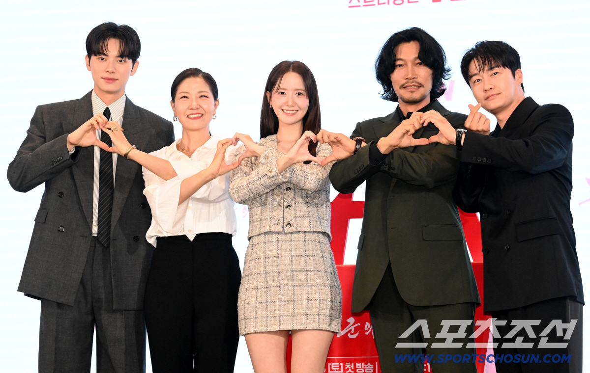 [포토] 이채민 서이숙 임윤아 최귀화 오의식, '폭군의 셰프' 사랑해주세…
