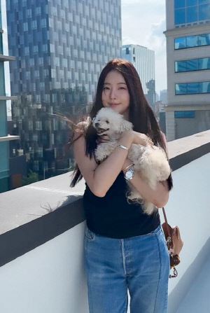 김사랑, 이 미모 47세라고?...몸매→머리결까지 철저한 '자기관리'