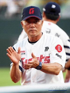 '실책 14개 → 8연패' 롯데 칼 뽑았다! 김민호 수비코치 말소…김민재 코치 1군 등록 [잠실In&Out]