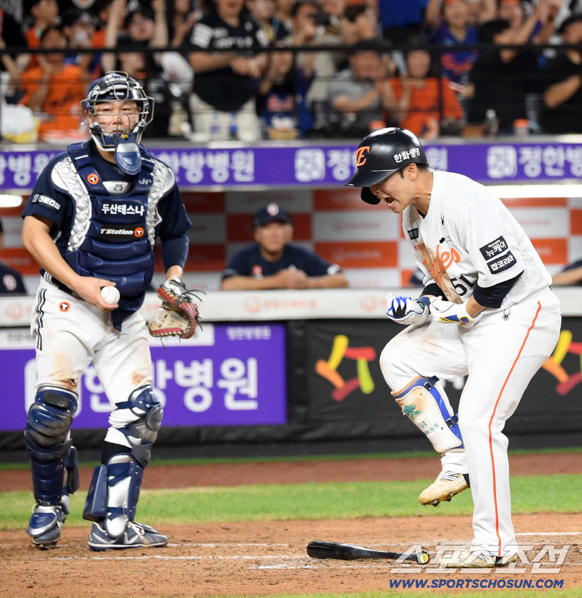 [포토] 8회말 2사 만루 문현빈 '해냈다'