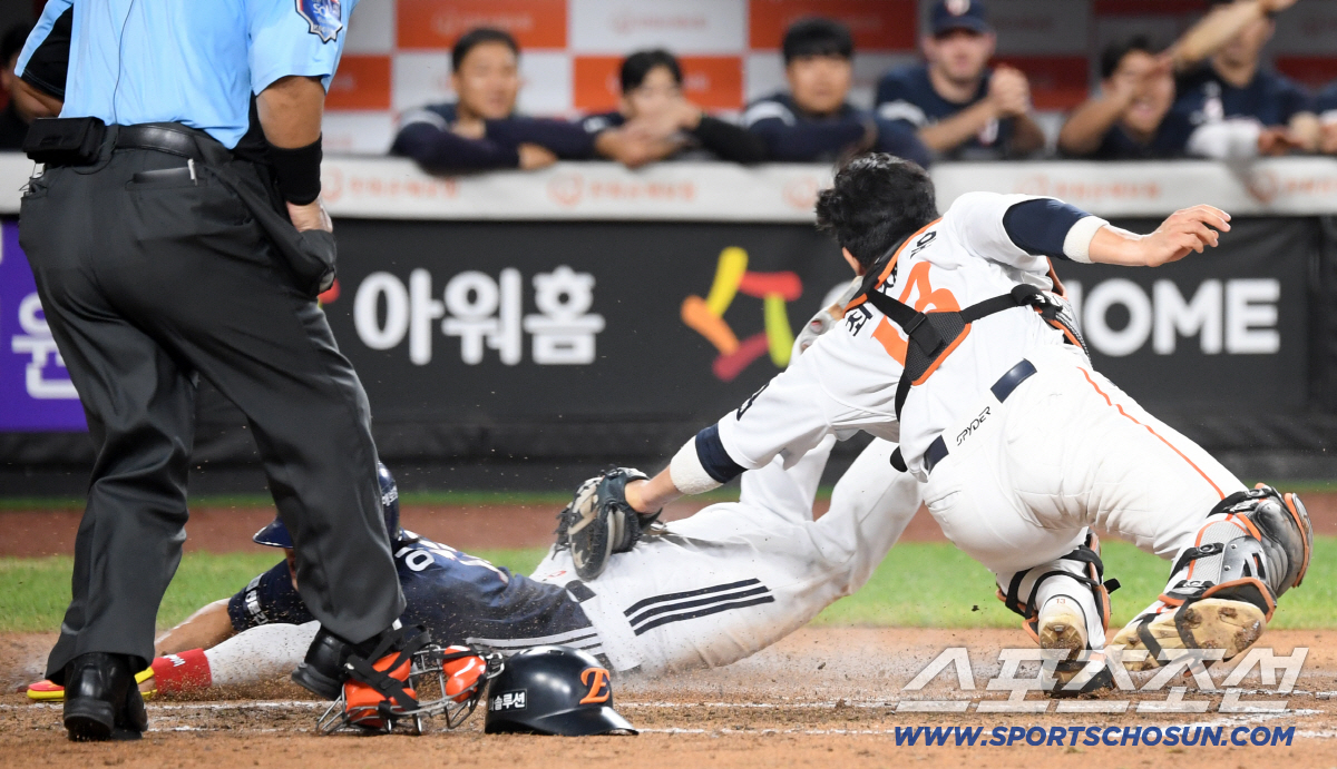'두 번의 기적 같은 세이프' 손아섭·정수빈, 리드오프가 만든 명장면 […