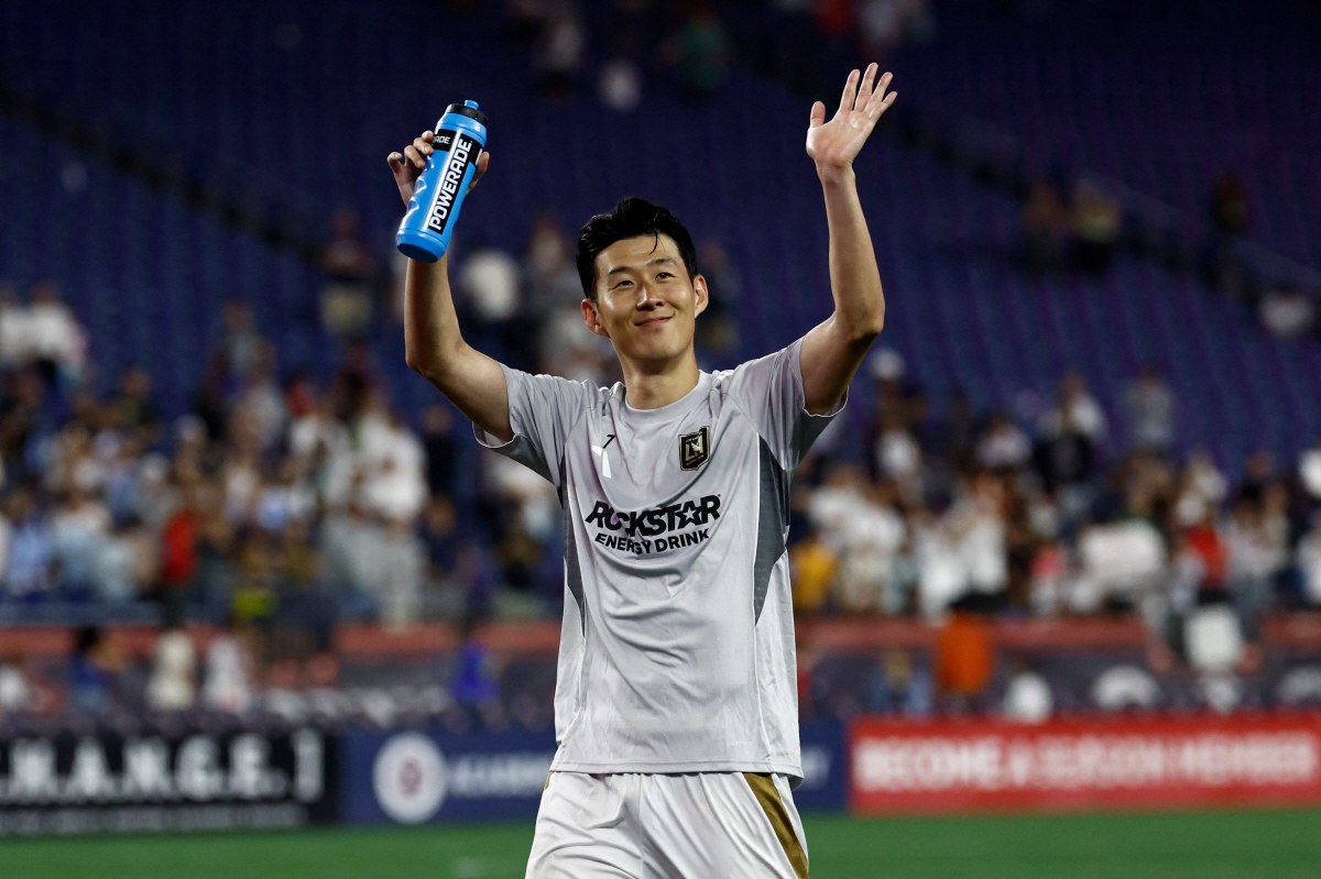 LA FC 초대박! 손흥민 유니폼, 메시-르브론-커리보다 많이 팔렸다고?…