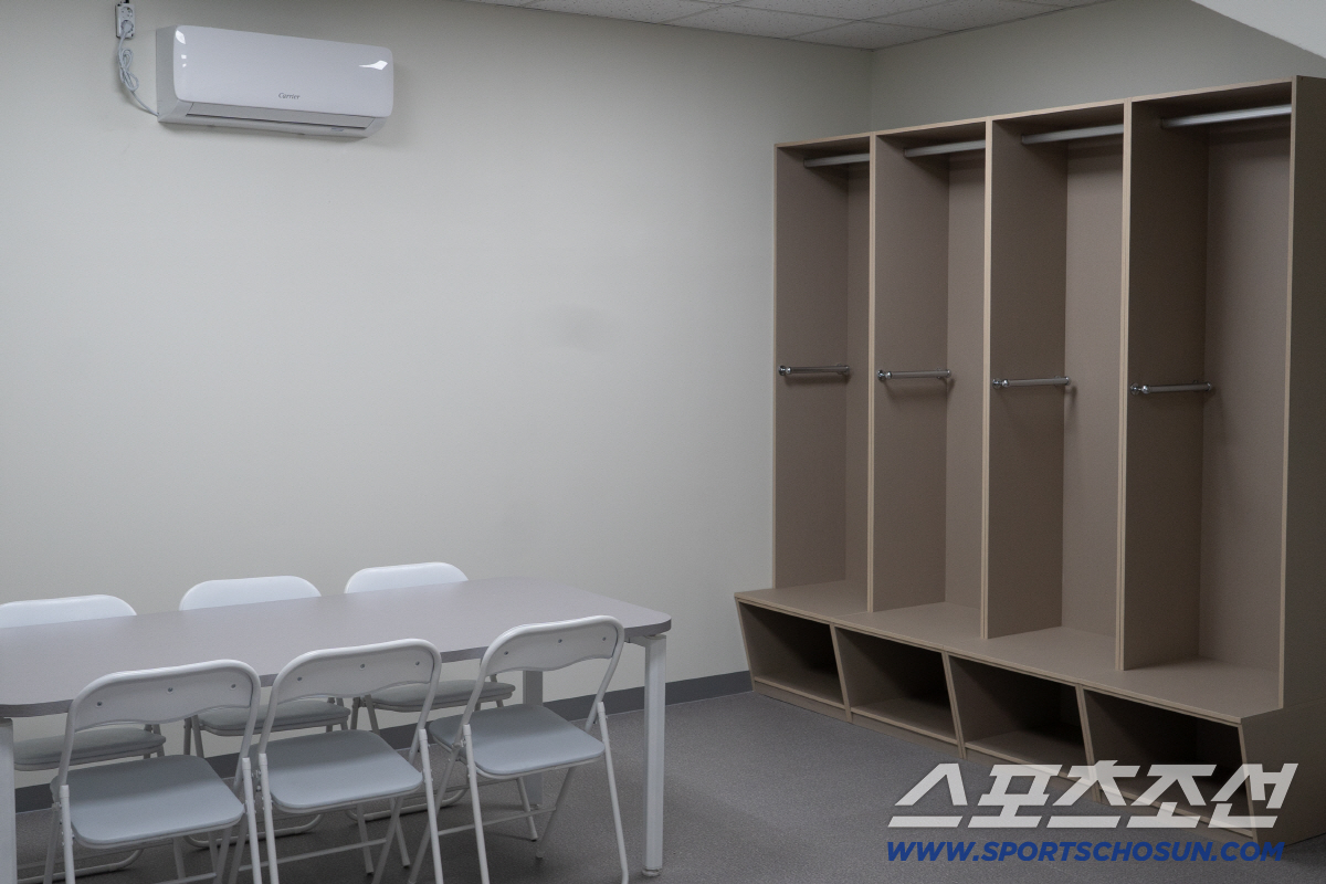 이정효 감독의 작심발언 그후,수원FC 원정 라커룸이 확 달라졌다