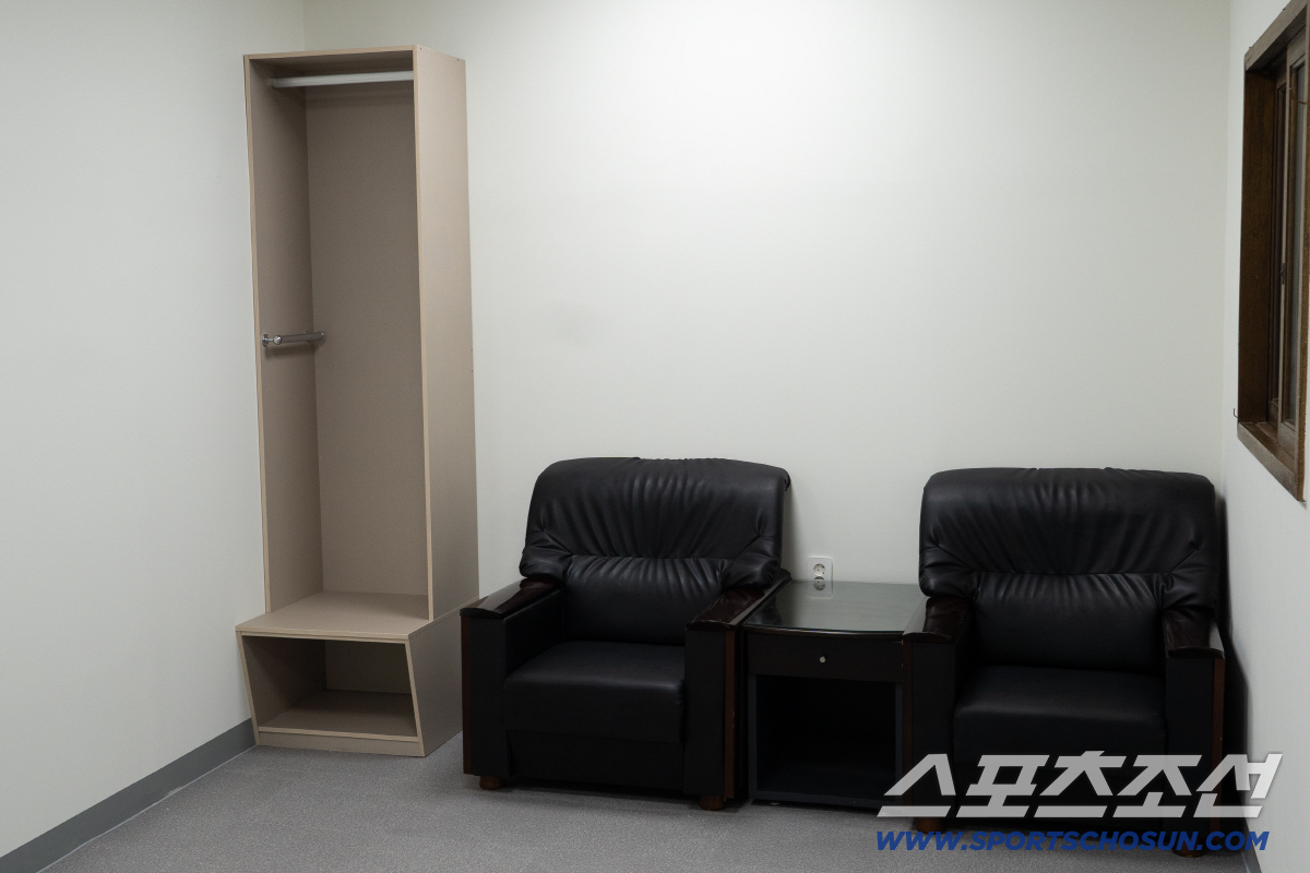 이정효 감독의 작심발언 그후,수원FC 원정 라커룸이 확 달라졌다