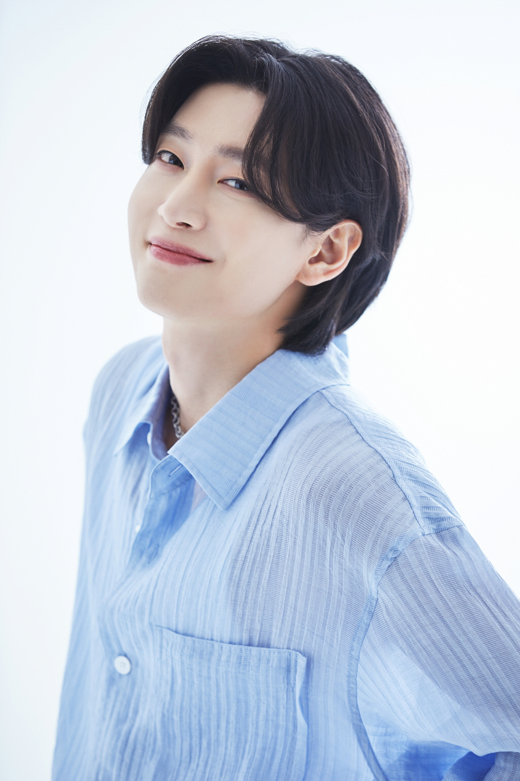 트롯 황태자 김용빈, 첫 관찰 예능 도전…무대 밖 일상 최초 공개