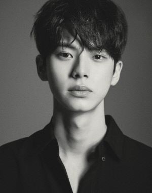 이채민, 김수현 떠난다...골드메달리스트와 전속계약 종료 (전문)[공식]