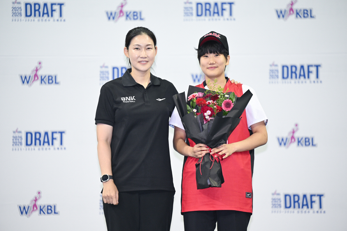 이가현, 신인 1순위 신한은행 지명. "박지현이 롤 모델. 스피드와 몸싸…