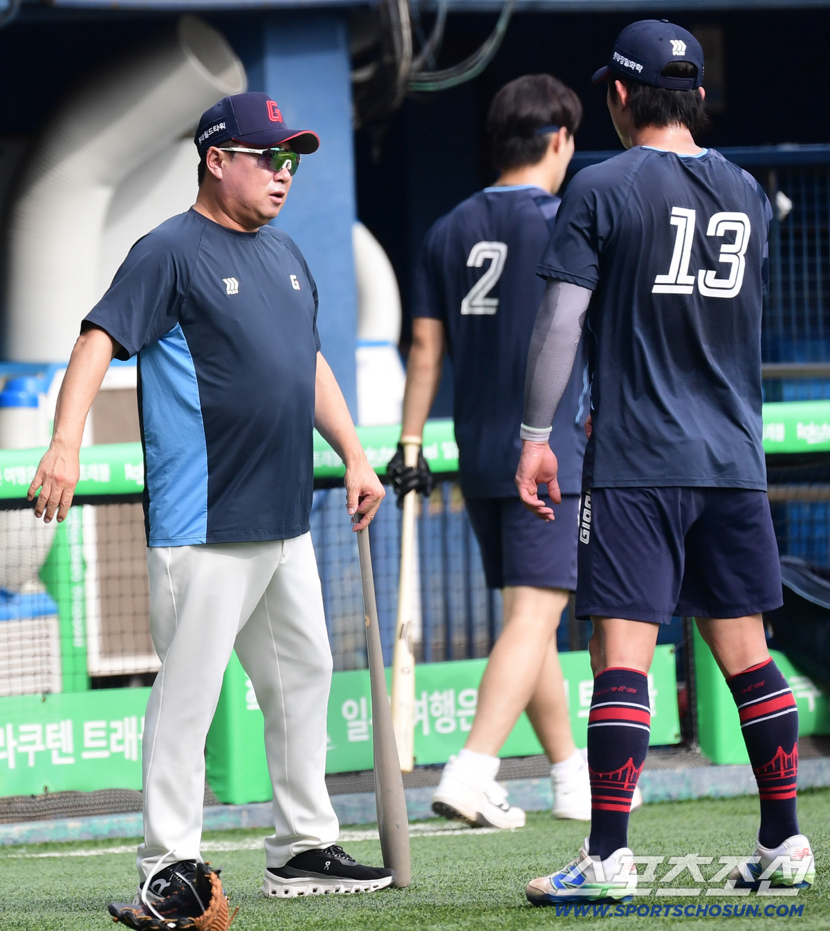 9연패 롯데에 부상 악재까지. 전민재 수비 훈련 때 옆구리 통증→선발제외…
