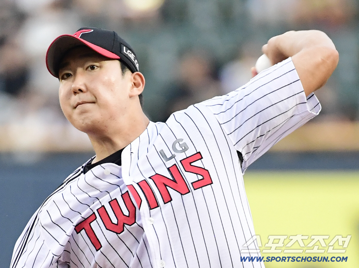 5-3 역전승 LG 70승 선착. 정규리그 우승확률 77.1% 잡았다. …