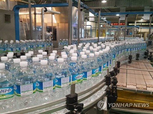 '자율주행 트럭' 삼다수 싣고 제주 달린다…물류로 영역 확장