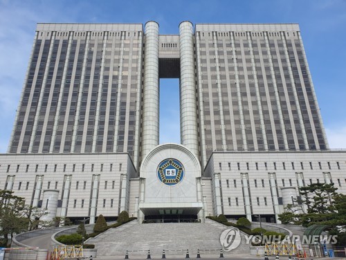 '성추행 피해자 소송자료 공개' 박재동 화백, 2심도 배상 판결