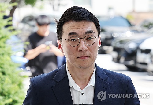 '코인 신고 논란' 2심도 무죄…김남국 "검찰의 정치적 기소"(종합)