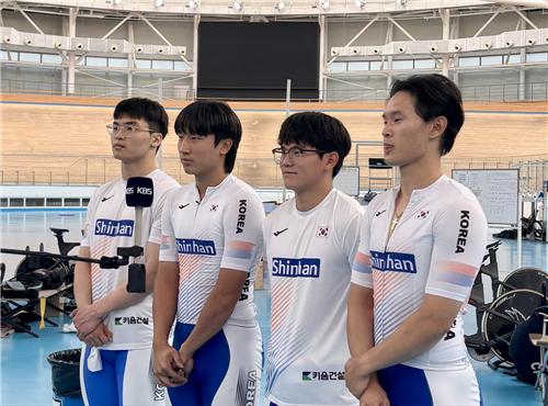 한국 사이클, 세계주니어선수권 남자 단체 스프린트 은메달