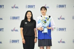 WKBL 트라이아웃 더욱 중요해졌다. 1순위 이가현, 파격 3순위 고리미. 신한은행 최윤아 감독, KB 김완수 감독의 선택 이유
