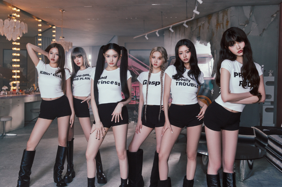 아이브, 흰티만 입어도 강렬+시크 카리스마..마지막 콘셉트 포토 공개