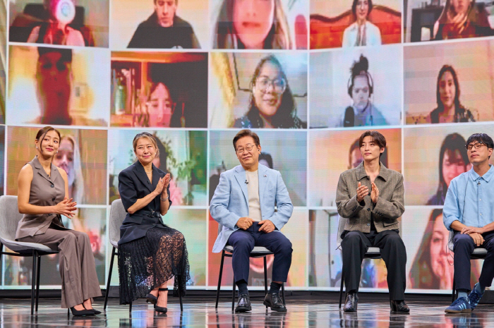 "한계 없는 K-문화, 전세계 보여줄 수 있는 게 끝없이 많아"…'케데헌' 감독의 금의환향