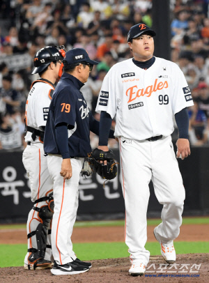 '폰세야 해줘' 패패패패패 한화, '괴물' 류현진도 붕괴! →  결국 최후의 보루까지 왔다