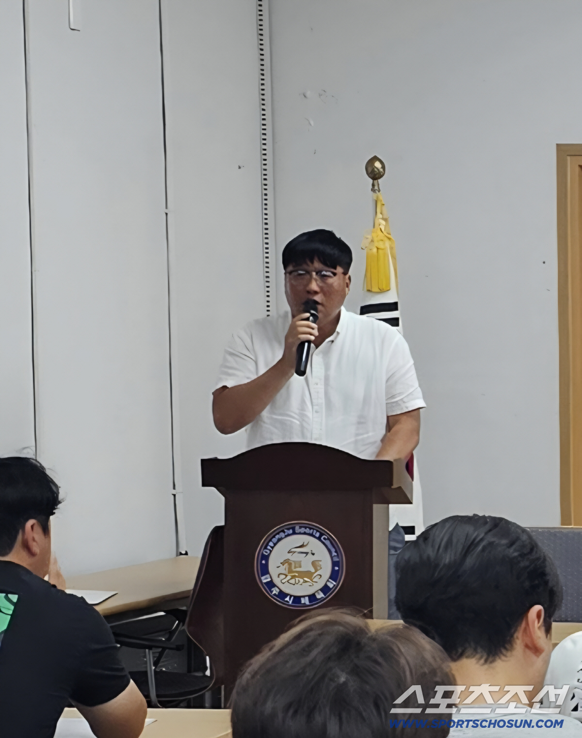 "유승민 회장님,폭염속 초등대회X최저학력제 개선이 시급합니다" 경주 화랑…