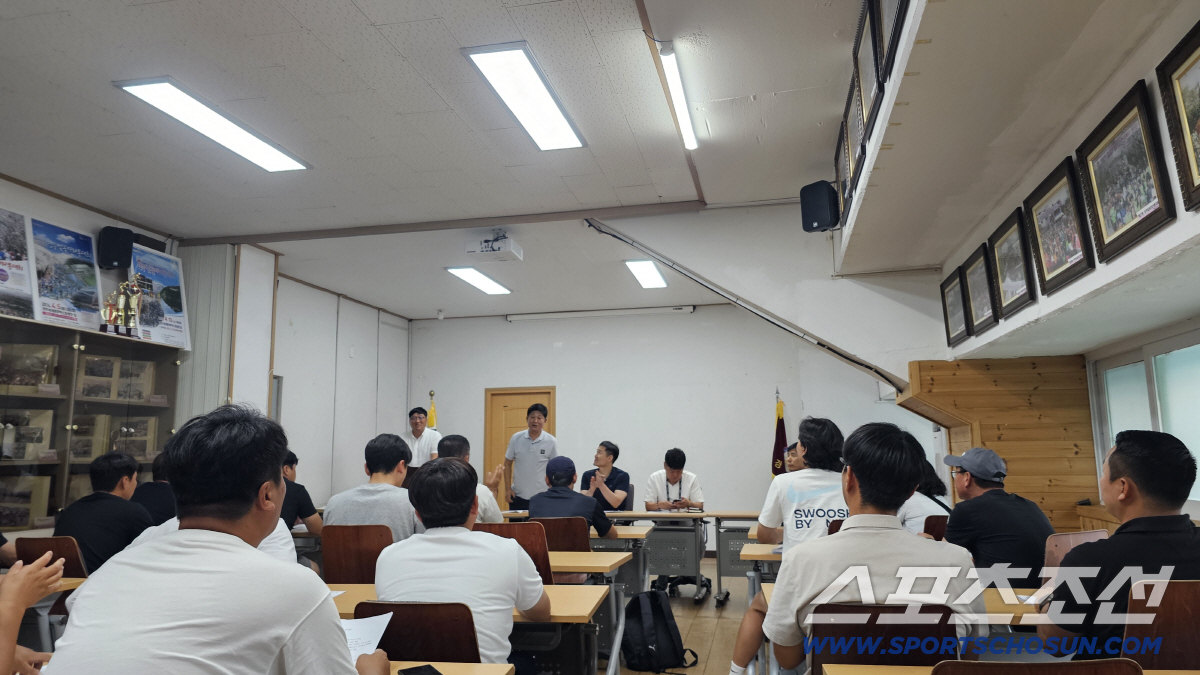 "유승민 회장님,폭염속 초등대회X최저학력제 개선이 시급합니다" 경주 화랑…