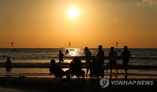 제주 잠 못 드는 열대야 계속…북부 밤사이 최저 27.0도