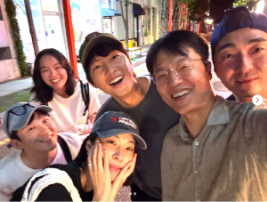 송중기, '빈센조' 의리 지켰다!..4년째 변함없는 '우행시' 우정