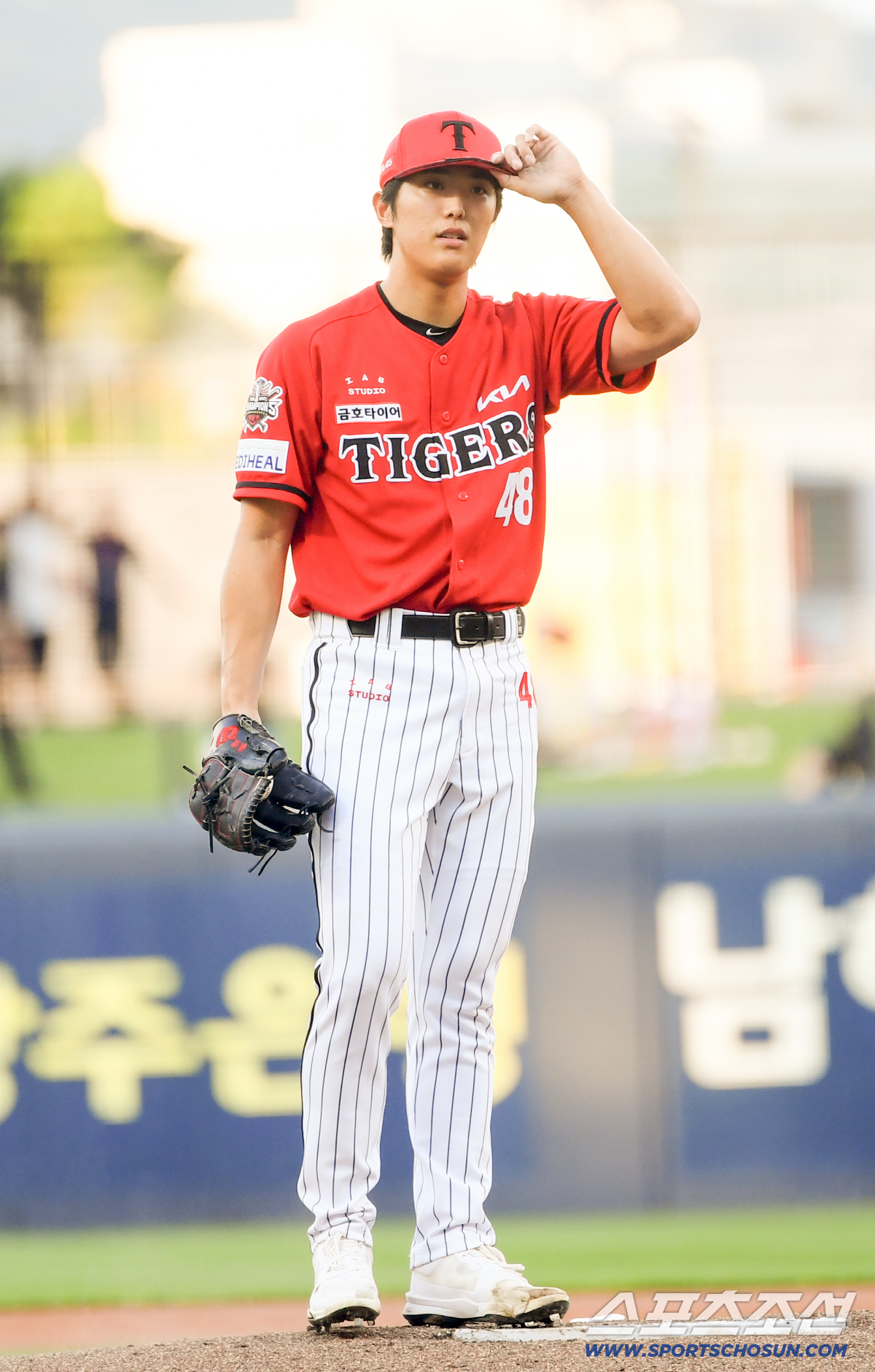 '와르르' 이의리, 속절없는 7실점 붕괴 → KIA 벤치는 지켜볼 수밖에…