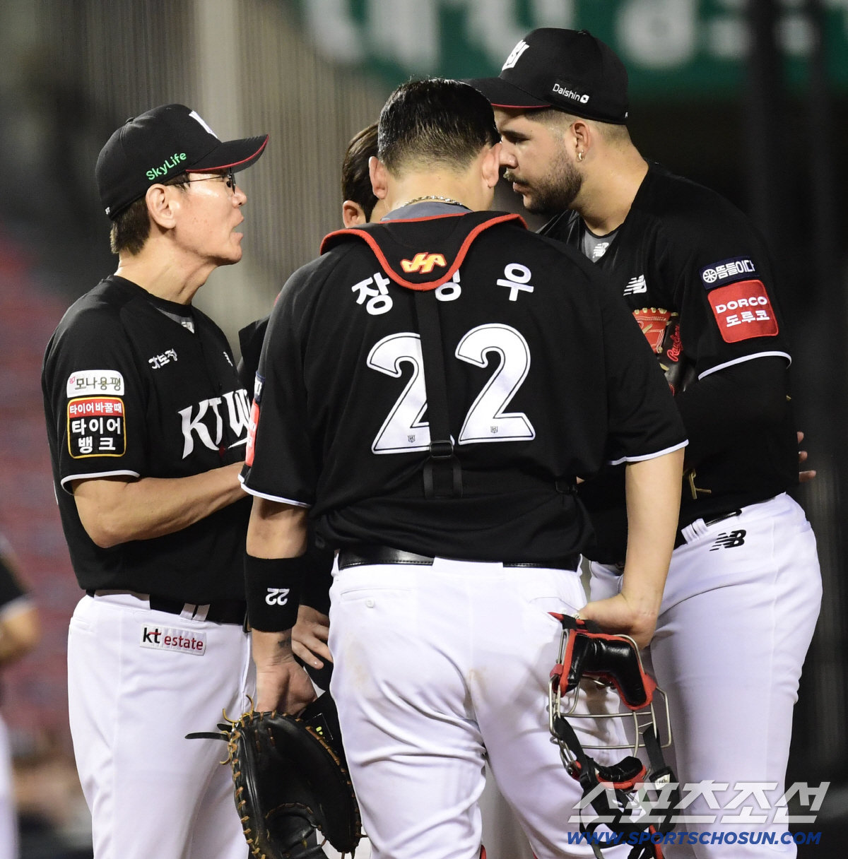 '2:0→2:5→7:5→7:8→13:8' '기적의 원조'가 기적쓰는 7연…