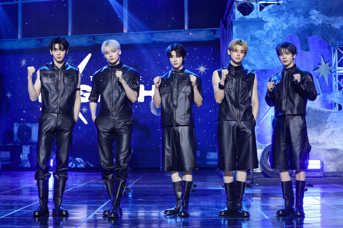 [공식] BTS 이어 투바투까지, 빅히트와 전원 재계약 "전폭 지원 약속…
