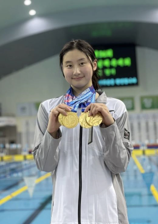 '전교회장 출신 여중생 수영★'김승원의 大반란,女배영50m 세계주니어선수…